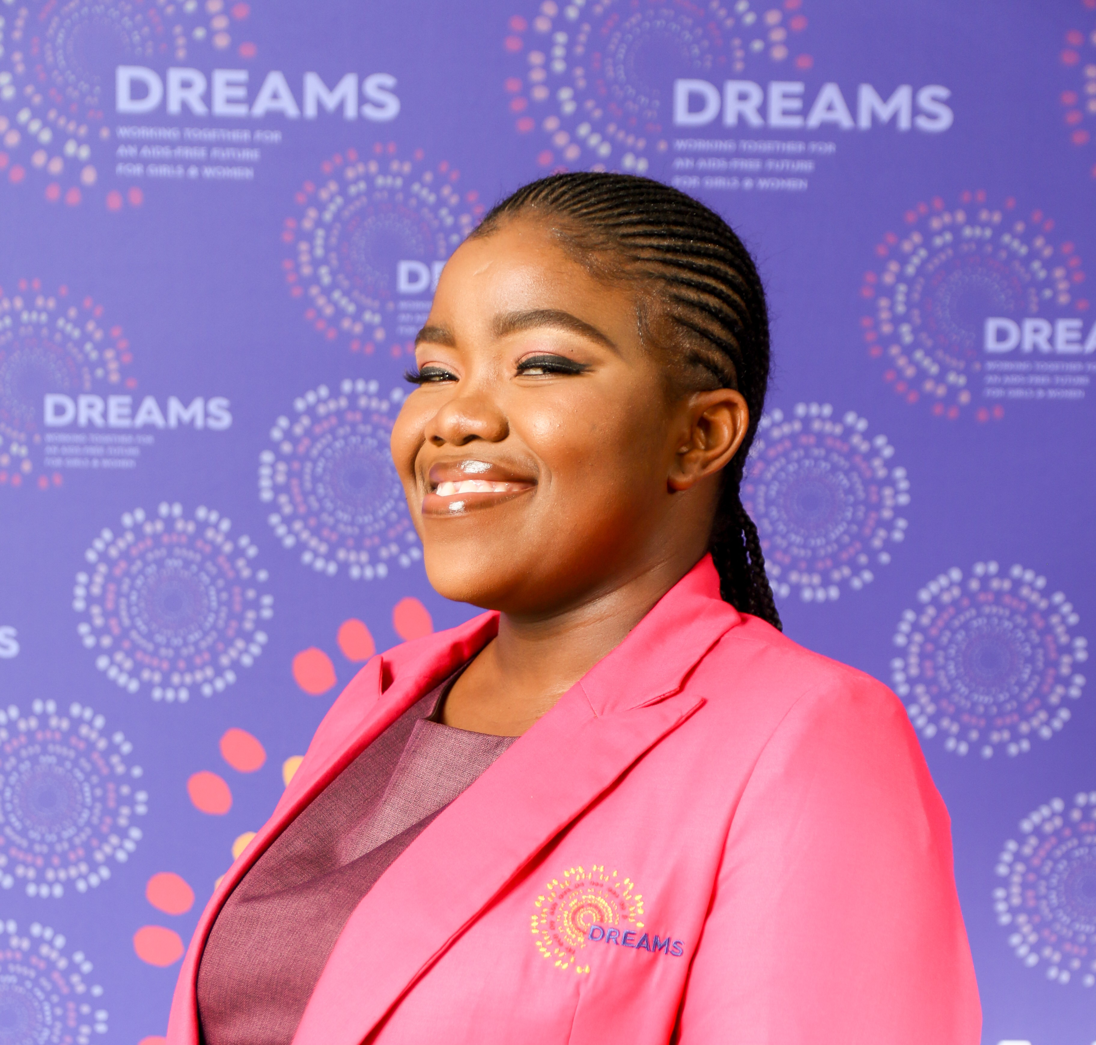Pearl Galelemogwe